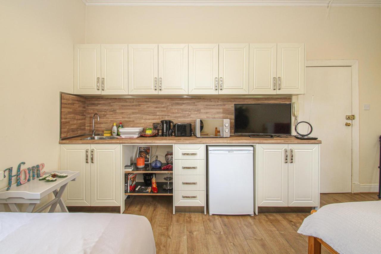 Lotus Studio Near Lanark Carstairs Экстерьер фото